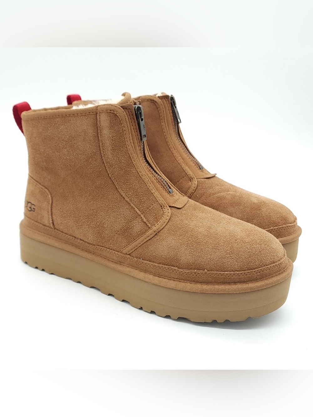 UGG | Women's Neumel Platform Zip Size 9